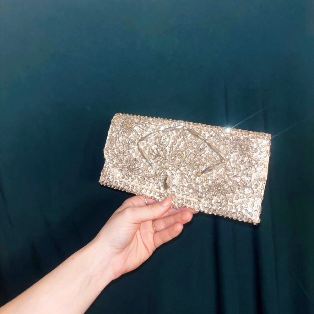 Vtg 60s MCM Silver Sequin+Beaded Envelope Evening Clutch